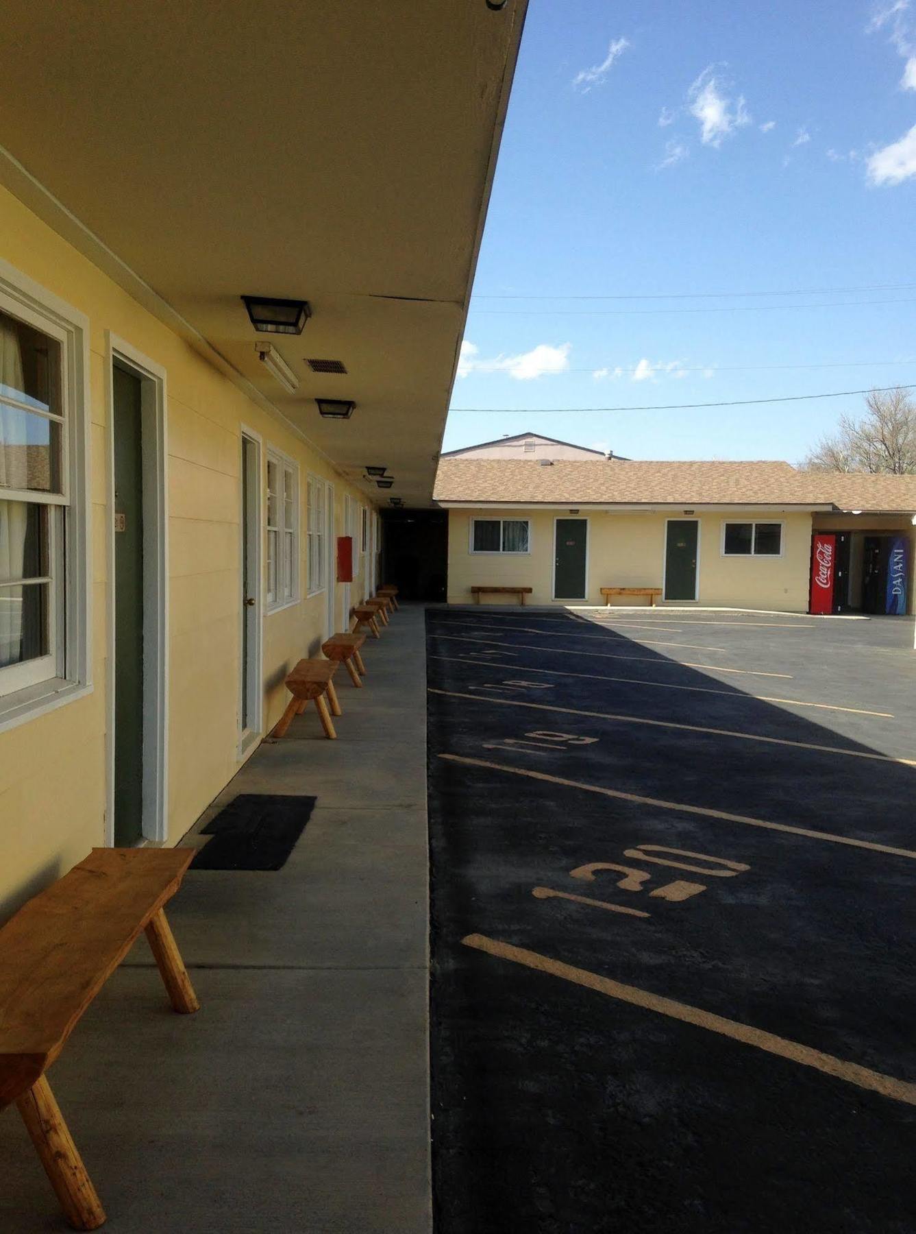 A Western Rose Motel Cody Exterior photo